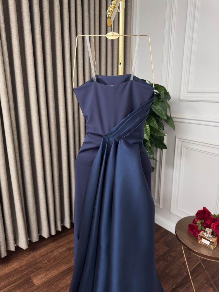 باربي ناعمة + فستان ساتان