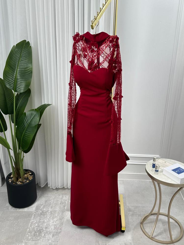 Crepe and lace dress