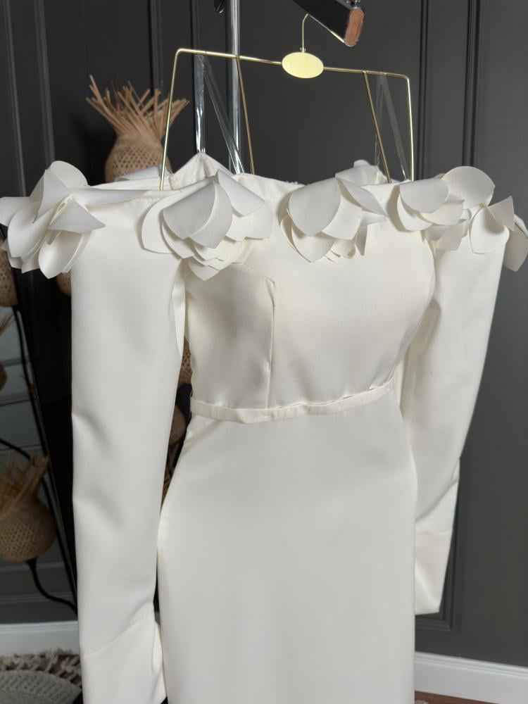 فستان باربي روز مقطوع بالليزر