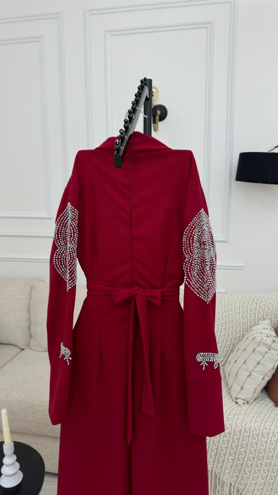 فستان باربي مطرز يدويا