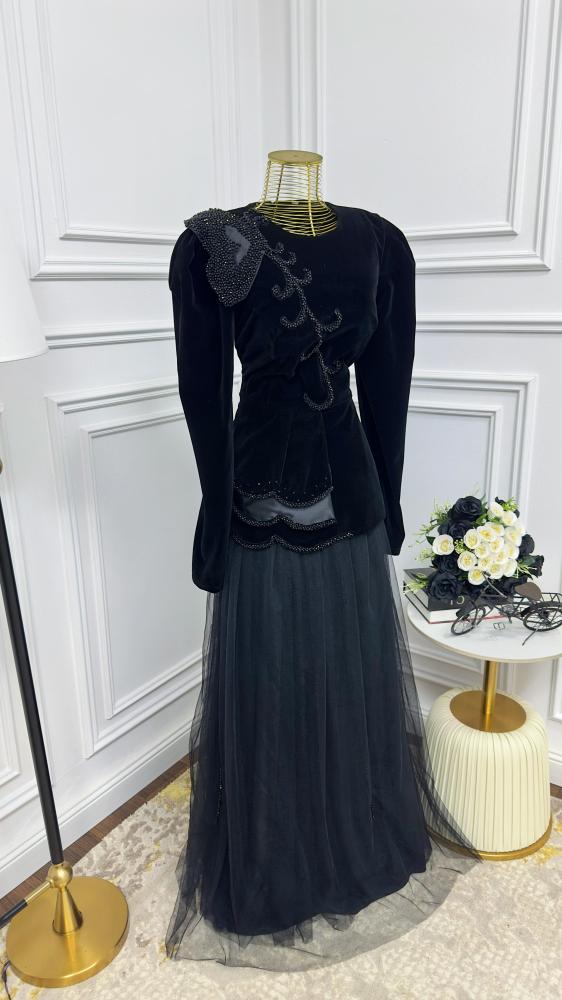 فستان من التول الناعم