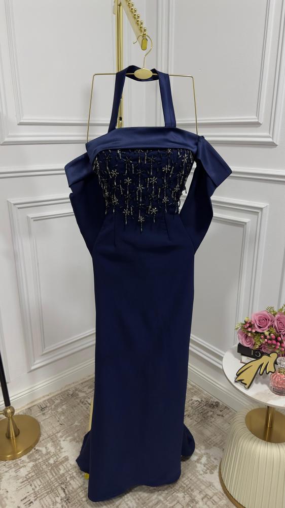 فستان باربي المطرز