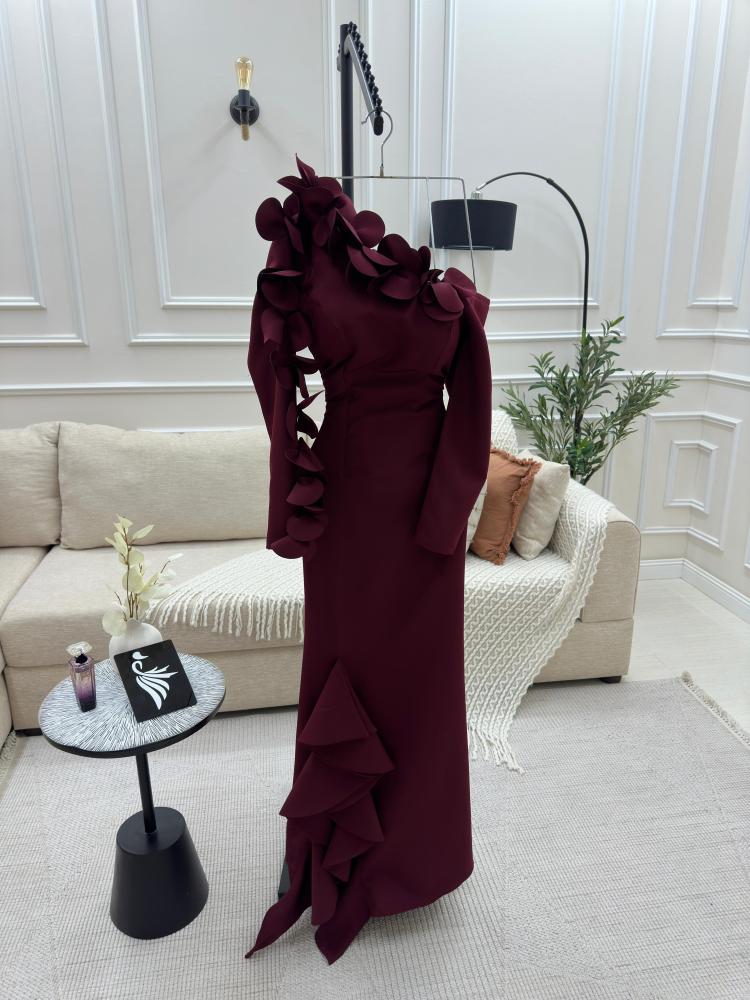 فستان باربي المقطوع بالليزر