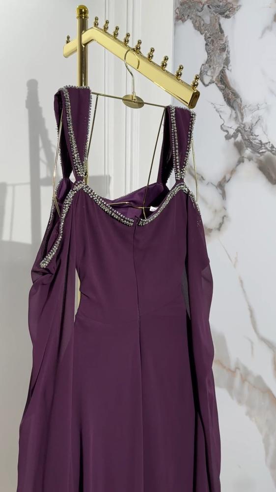 فستان شيفون مطرز بالخرز