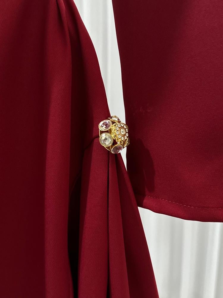 فستان باربي المزين بالكريستال