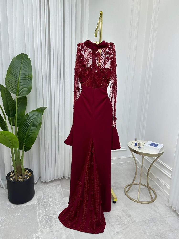 Crepe and lace dress