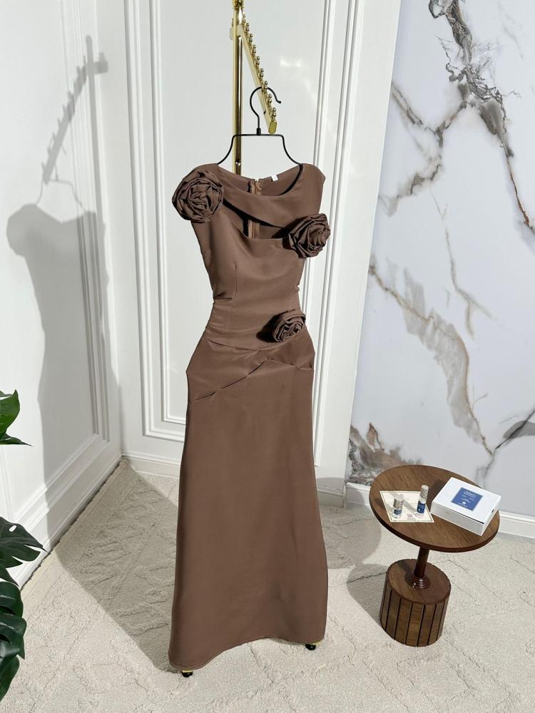 فستان باريسي ناعم