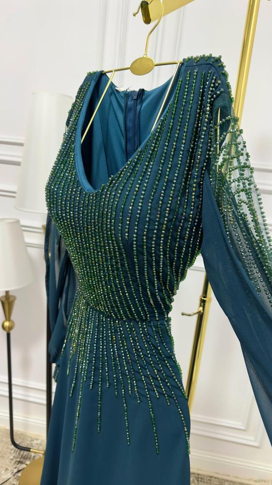 فستان مطرز بالجورجيت