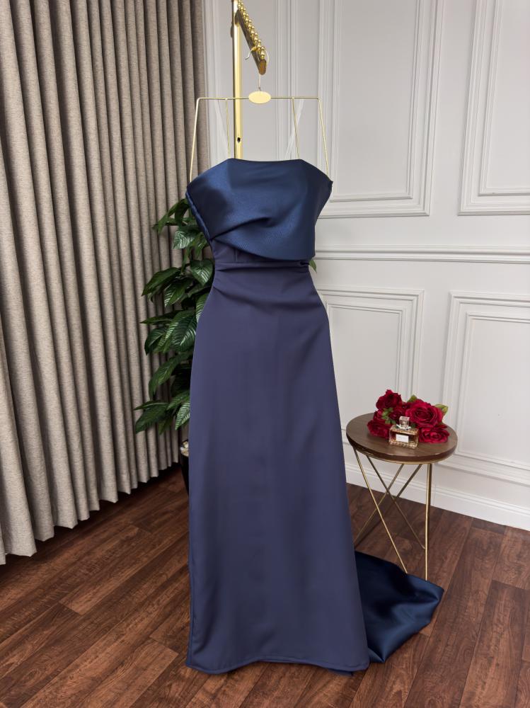 باربي ناعمة + فستان ساتان