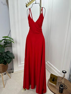 فستان باربي المعلق