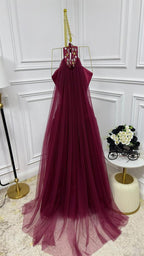 فستان تفتا مطرز مع تول