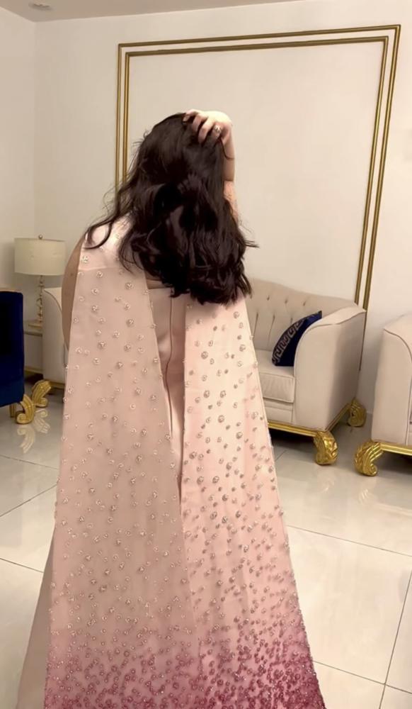 فستان ميكادو مطرز