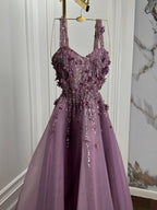 فستان سهرة من الخشب الثقيل