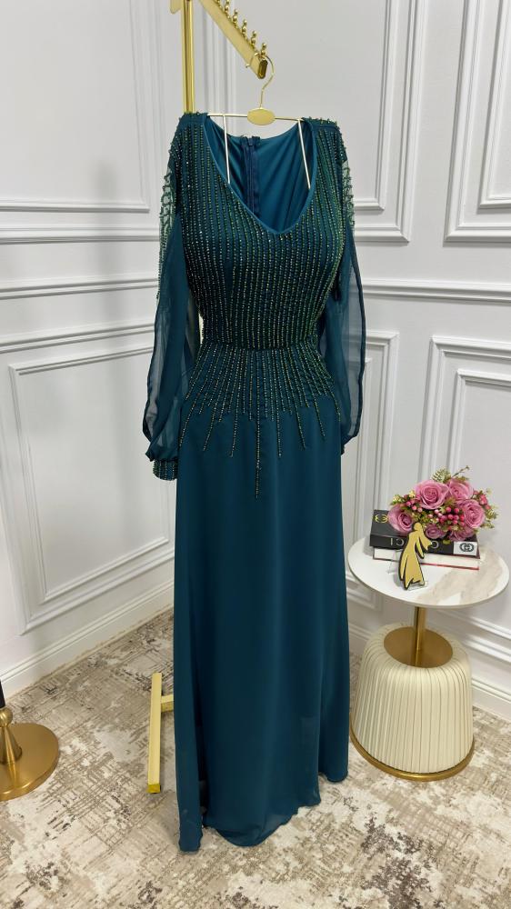 فستان مطرز بالجورجيت