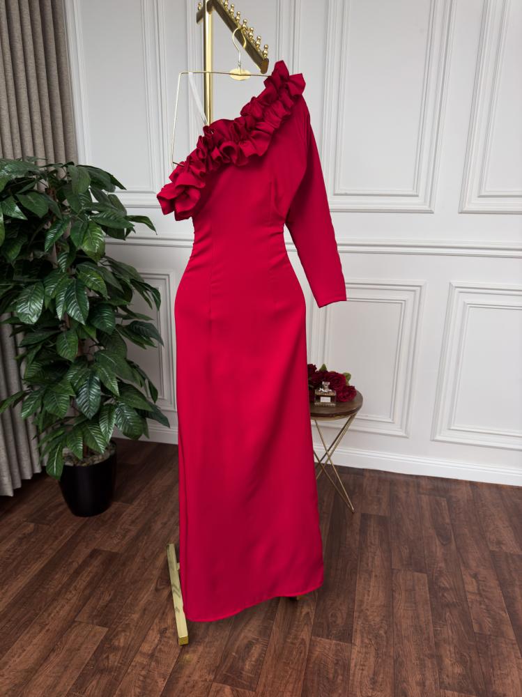 فستان باربي الناعم مع الكشكشة