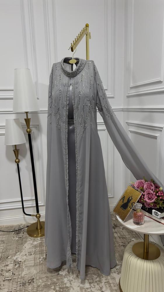 فستان من قماش التفتا المرن + قطعتين من قماش الجورجيت