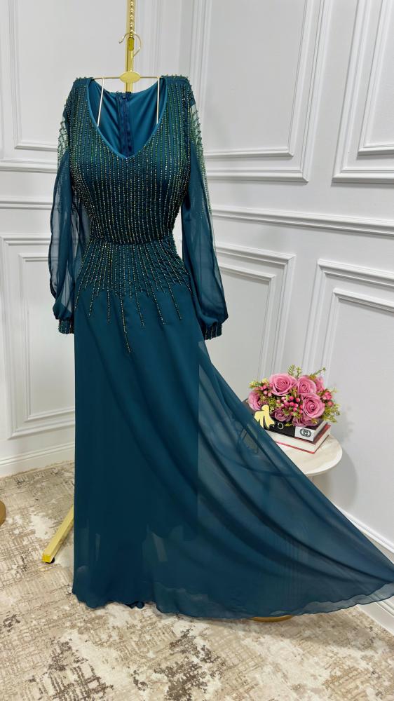 فستان مطرز بالجورجيت