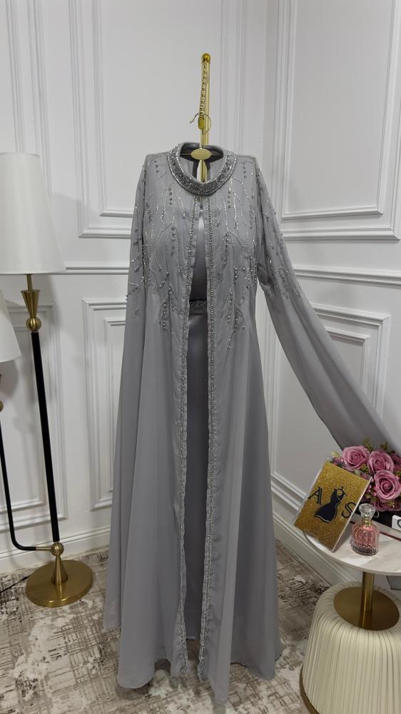 فستان من قماش التفتا المرن + قطعتين من قماش الجورجيت