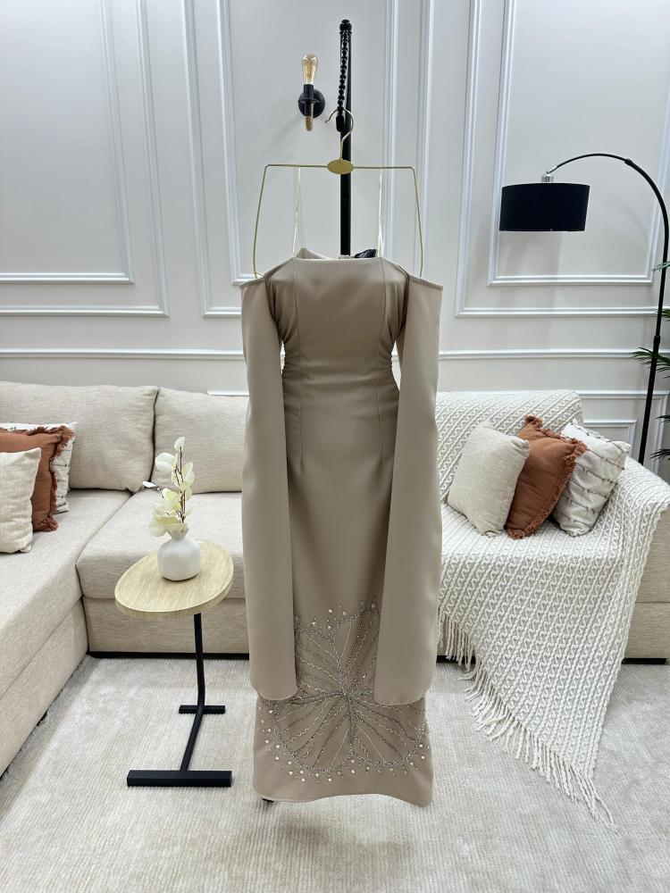 فستان باربي + تطريز يدوي