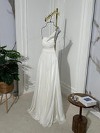 فستان جورجيت وتطريز