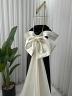 فستان ميكادو مع فيونكة في الخلف