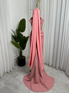 فستان باربي وتطريز يدوي