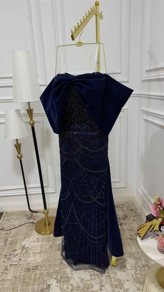 فستان سهرة شك