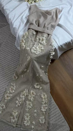 فستان باربي الخامة وتكلفة الوردة البارزة