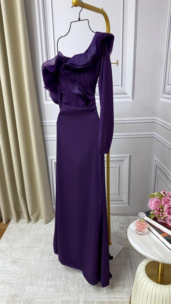 فستان ماكسي من قماش التفته المرن