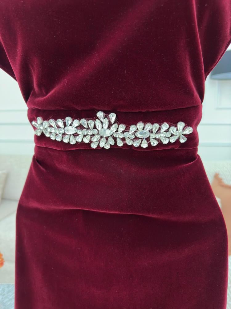 فستان جوخ مطرز يدويا