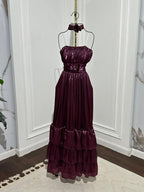 فستان ناعم من القماش اللامع