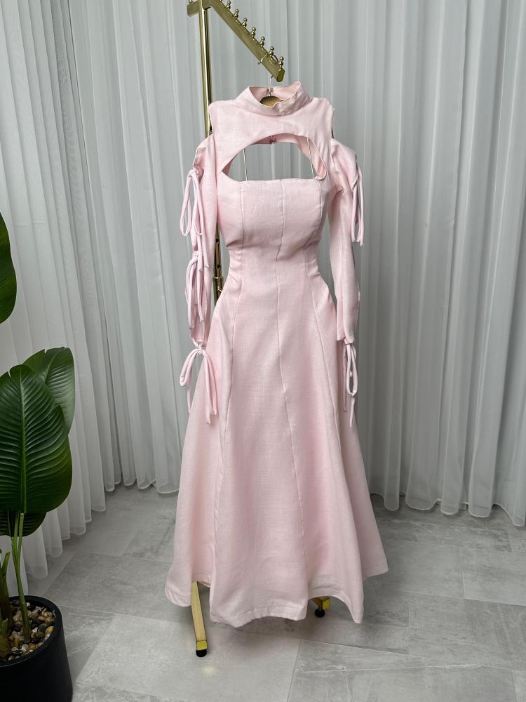 فستان من القماش الناعم