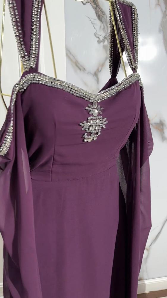 فستان شيفون مطرز بالخرز