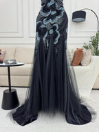 فستان من التفتا والتول الناعم