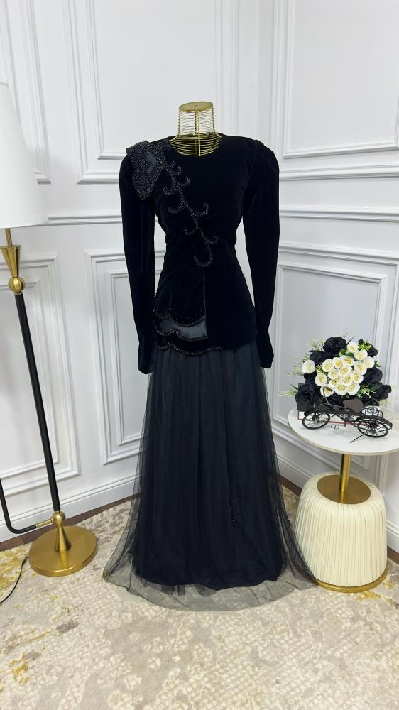 فستان من التول الناعم