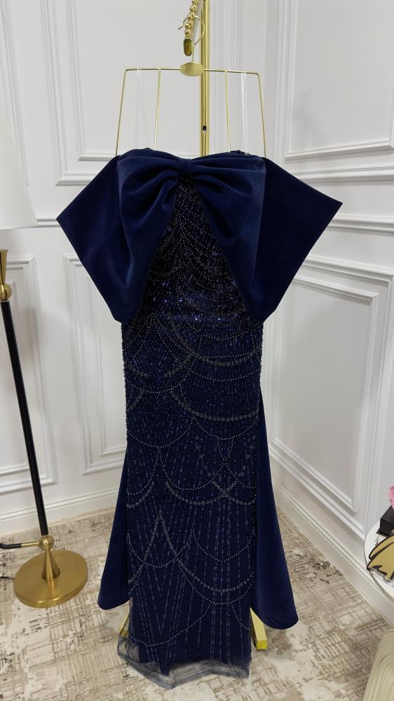 فستان سهرة شك