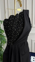 فستان ساتان مع تكلفة الصدر