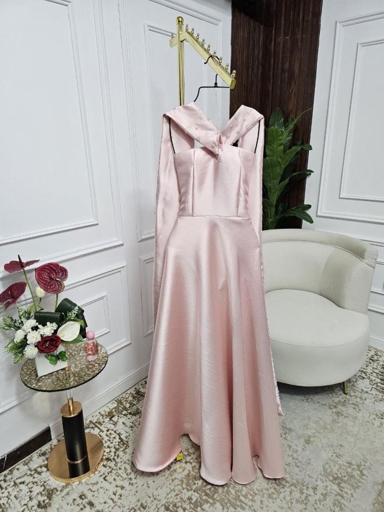 فستان ميكادو مطرز