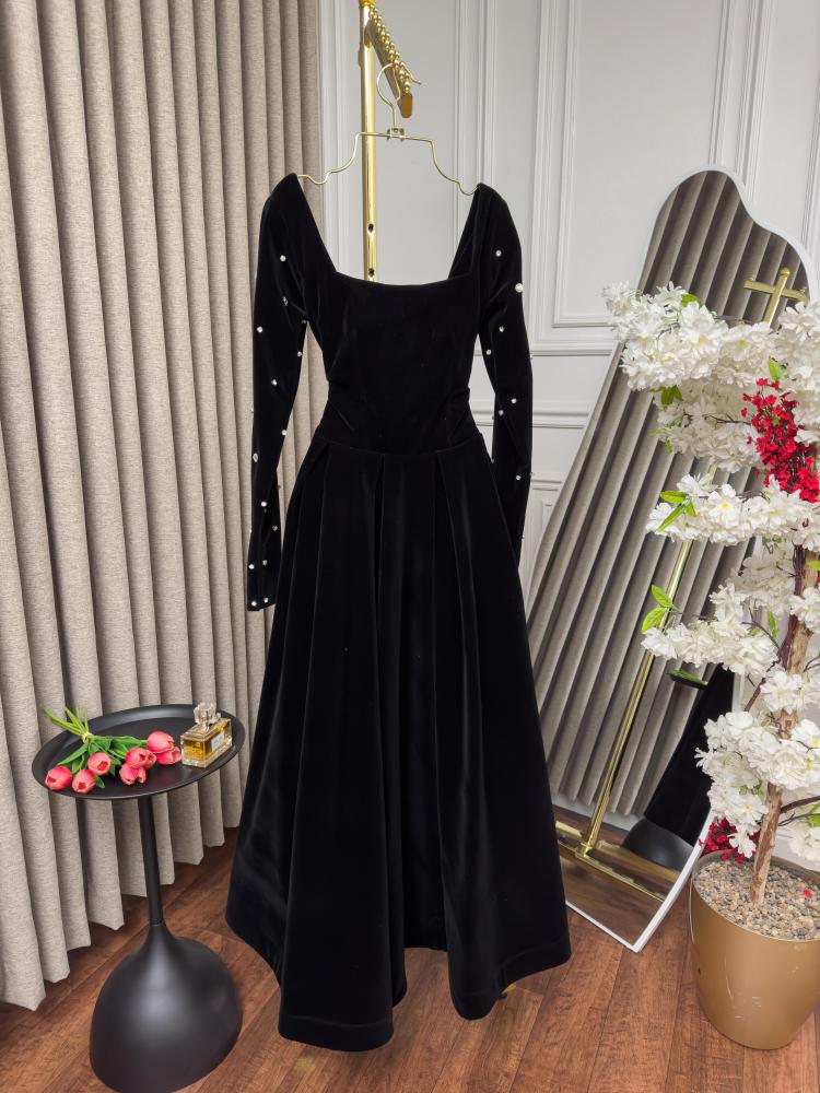 فستان سهرة كريستال بلوسوم