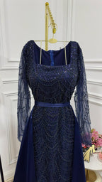 الفستان الذي على وشك أن يتم ارتداؤه