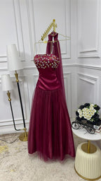 فستان تفتا مطرز مع تول