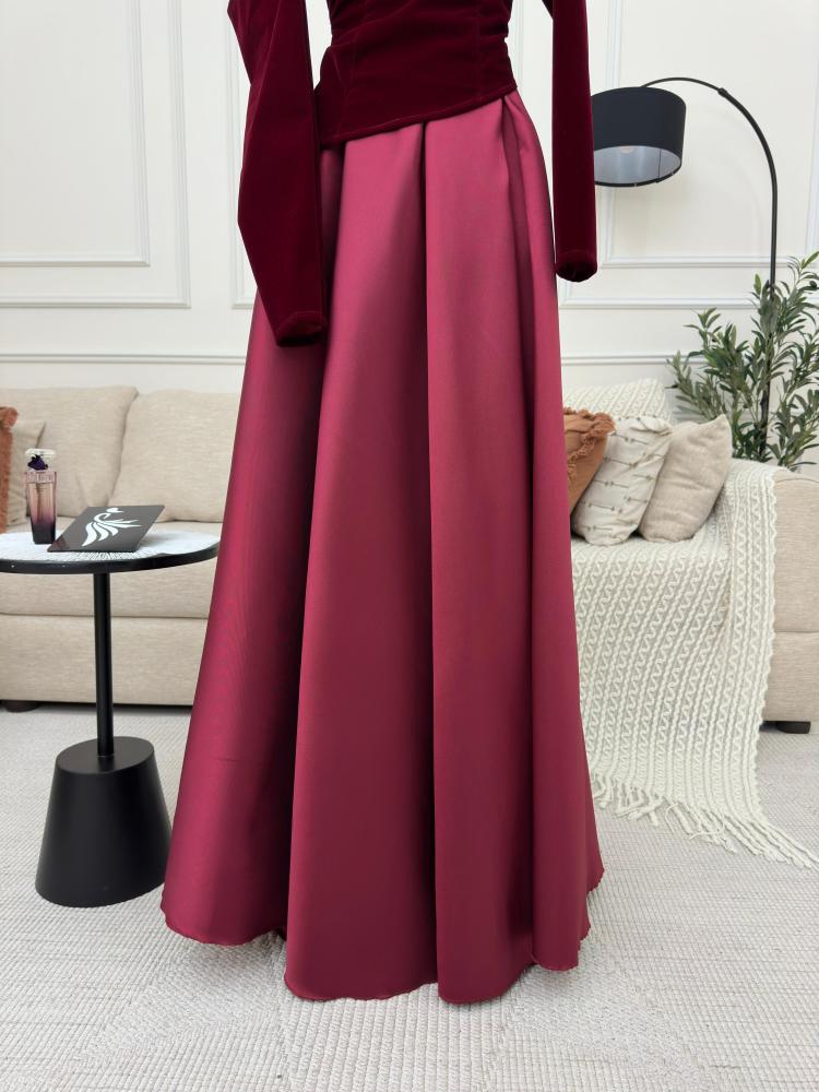 فستان ووجه ميكادو