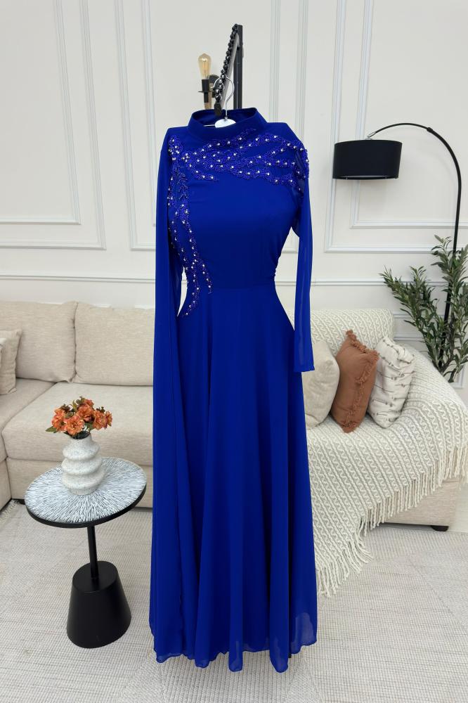 فستان شيفون مزدوج القبة مطرز يدويا