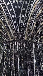 فستان ناعم مرصع بالترتر