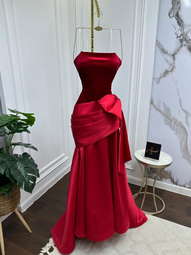 فستان مخملي + ميكادو