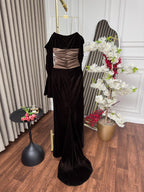 فستان سهرة مخملي