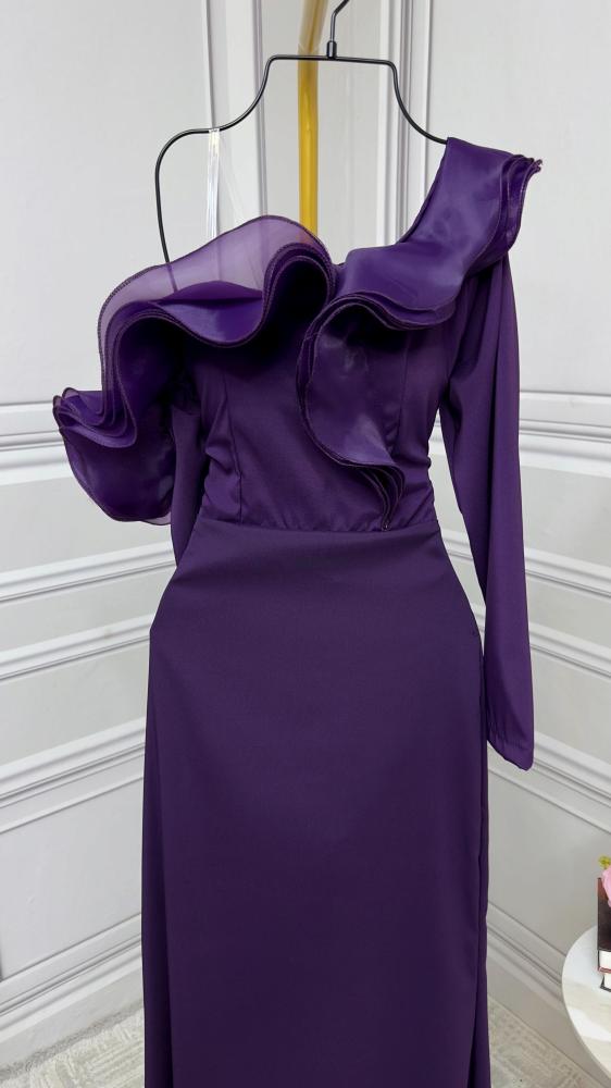 فستان ماكسي من قماش التفته المرن