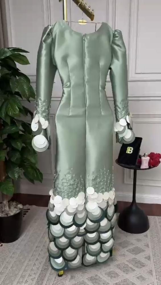 فستان سهرة ميكادو