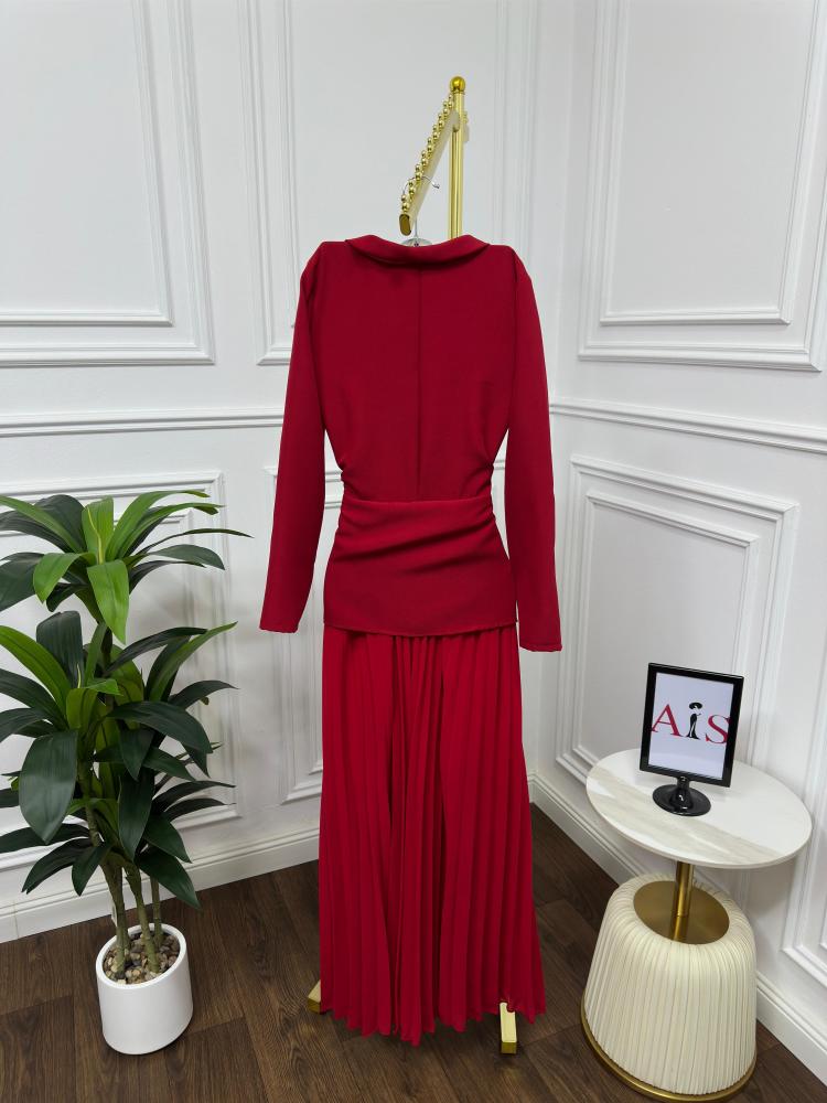 فستان باربي مع طيات شيفون