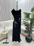 فستان مخملي + تطريز بالخرز